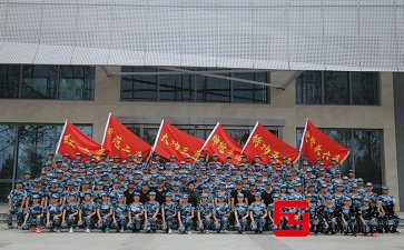企业军训拓展开营仪式及军训闭营