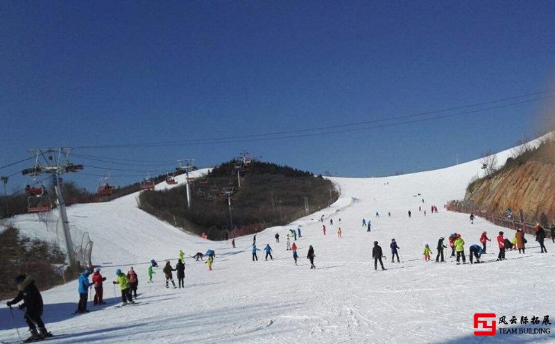  万龙八易滑雪场